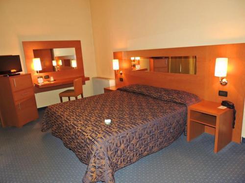 Hotel City Verona San Giovanni Lupatoto Exteriör bild